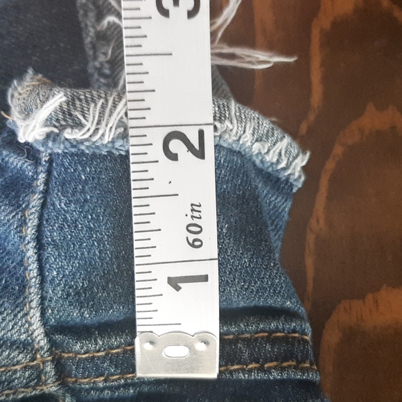 Universal Thread shorts - Picture 5 of 6